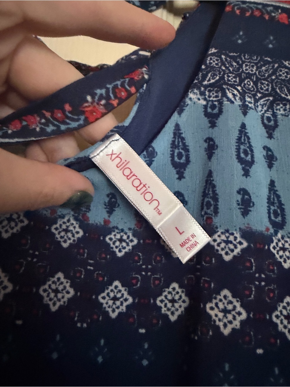 Pattern Flowy Dress - Picture 3 of 8
